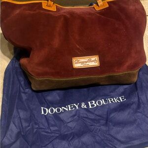 Dooney and Bourke tote purse